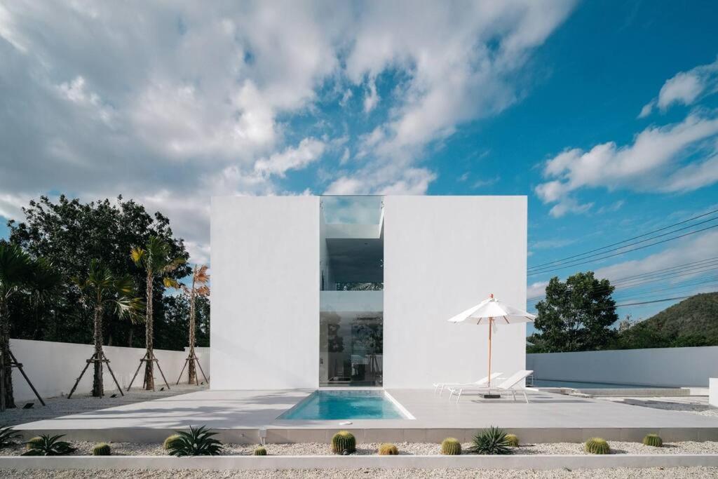 Her Huahin Pool Villa Eksteriør bilde